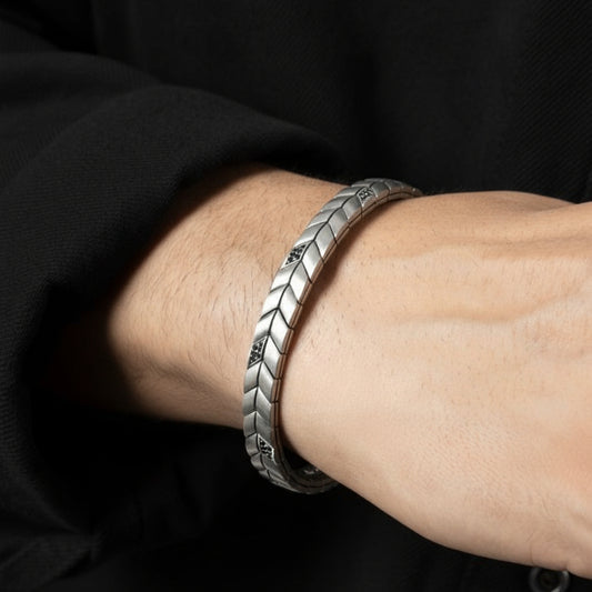 V linked Adjustable Cuff Style Bangle/kadaa/Handcuff | 925 Sterling Silver Bracelet | With Certificate of Authenticity and 925 Hallmark