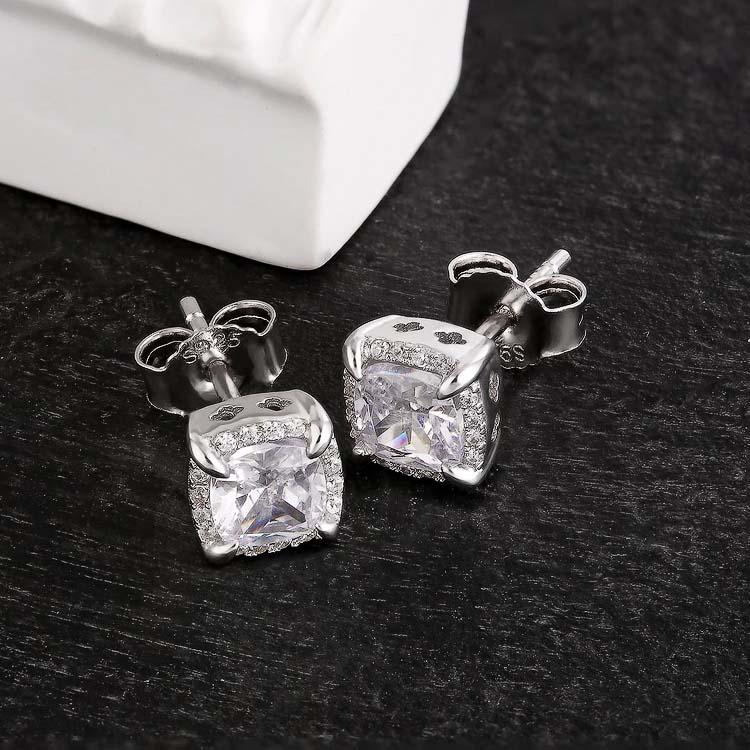 RARE PRINCE by CARAT SUTRA Princess Cut Diamond Stud Earrings