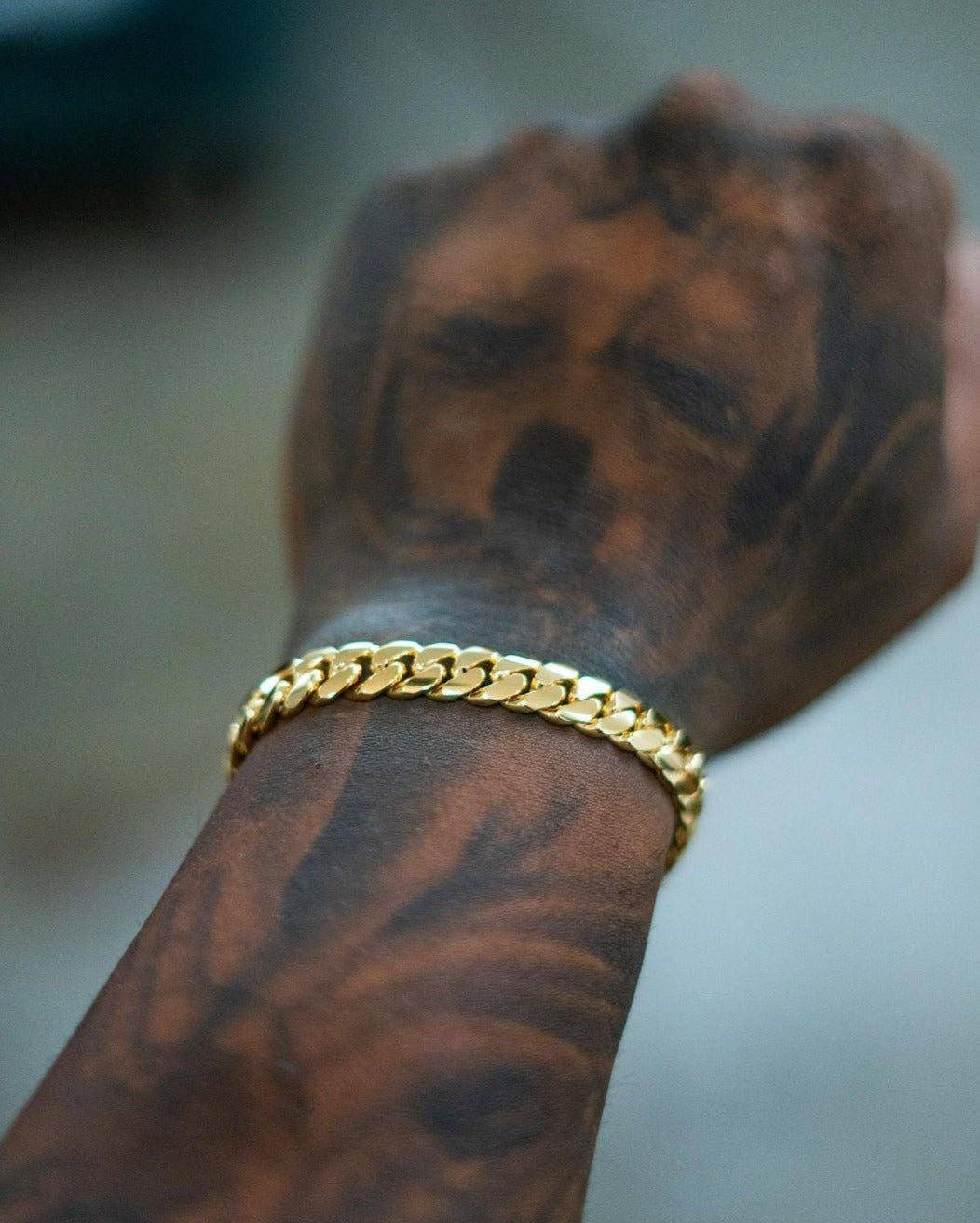 RARE PRINCE by CARAT SUTRA | 10mm Wide Solid Miami Cuban Link Bracelet | 22kt Gold Micron Plated 925 Sterling Silver Bracelet | Men's Jewelry | With Certificate of Authenticity and 925 Hallmark - caratsutra