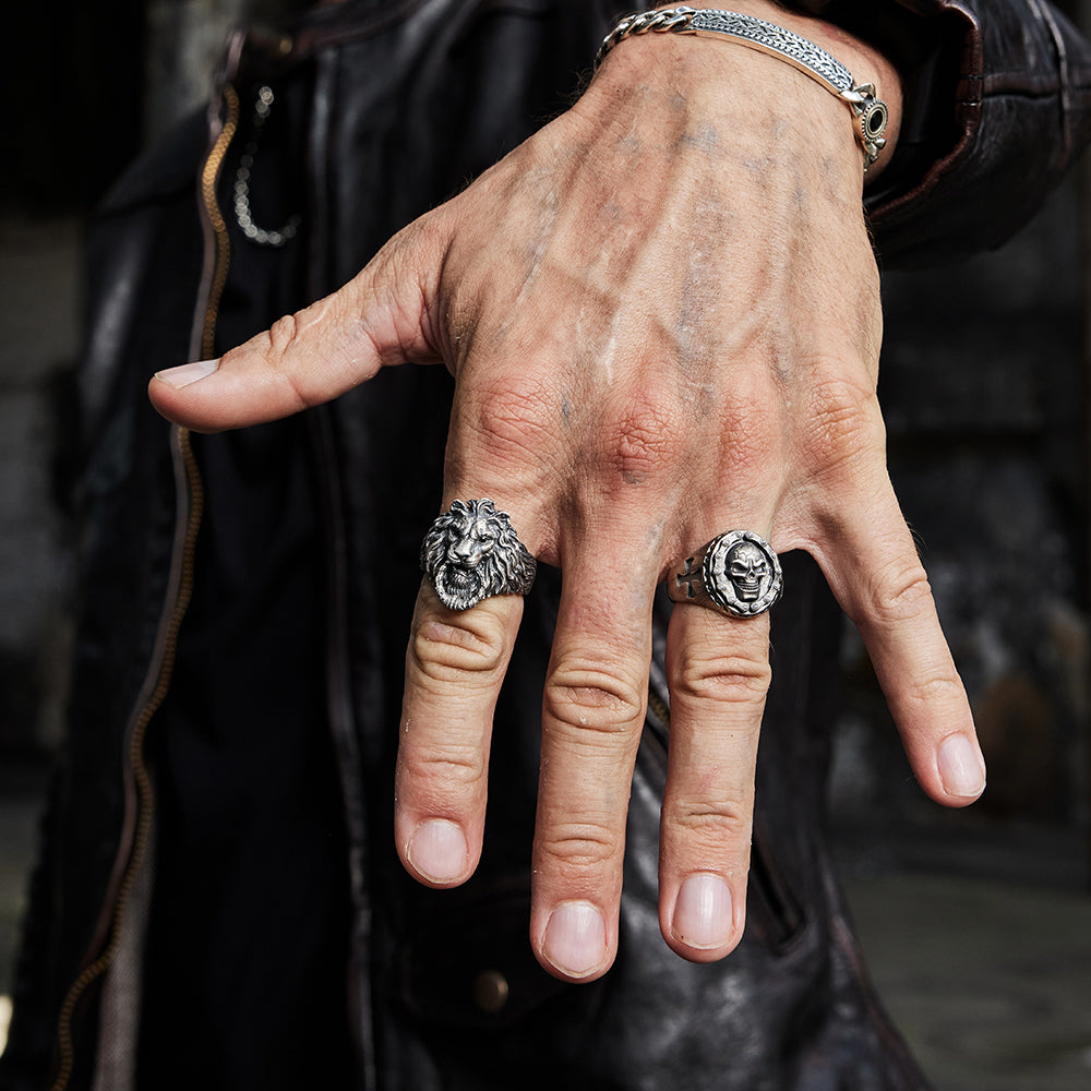 RARE PRINCE by CARAT SUTRA | Unique Designed Lion Door Knocker Ring | 925 Sterling Silver Oxidized Ring | With Certificate of Authenticity and 925 Hallmark - caratsutra