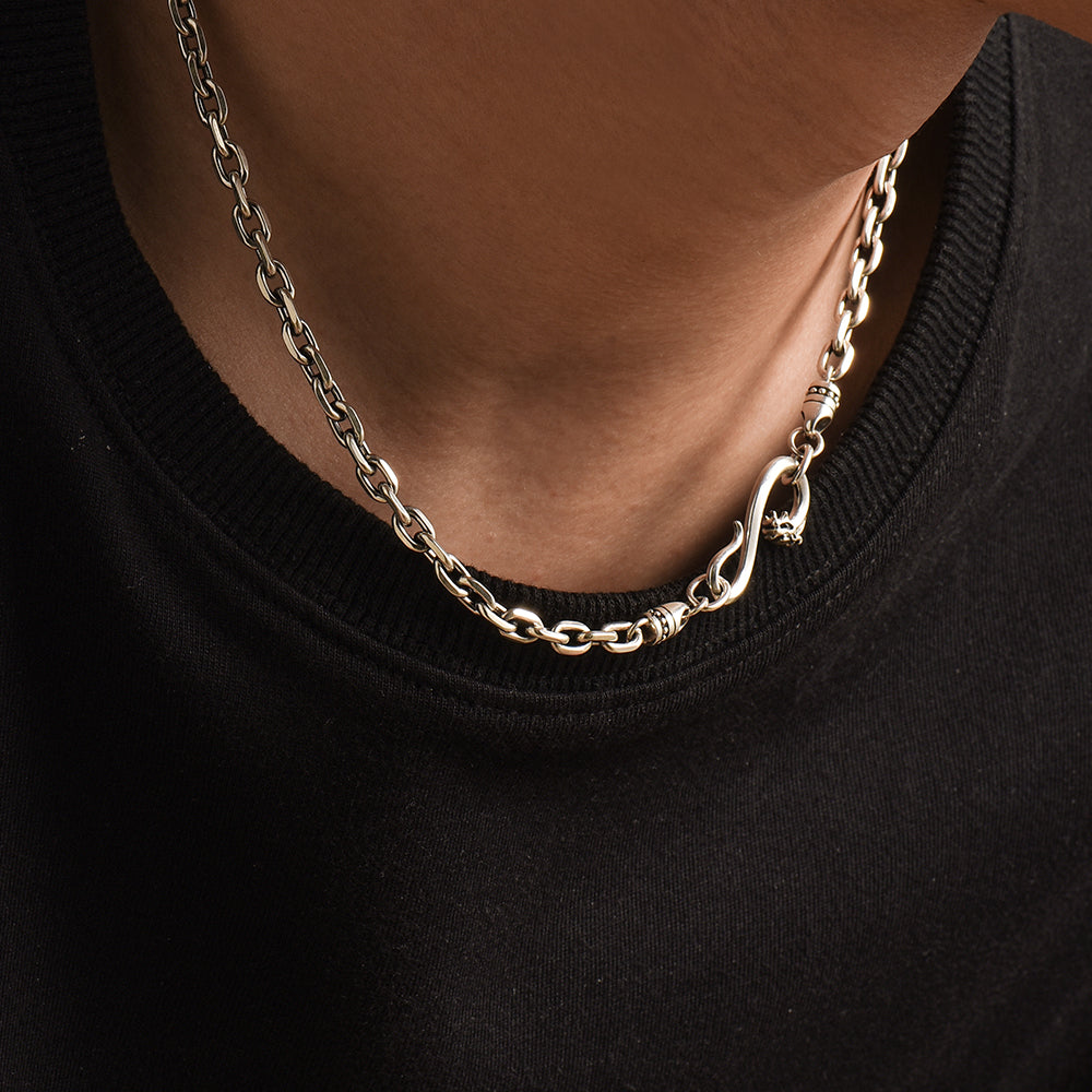 RARE PRINCE by CARAT SUTRA | 3mm wide vintage Dragon Infinity link chain, Oxidised Finish | 925 Sterling Silver Chain | With Certificate of Authenticity and 925 Hallmark - caratsutra