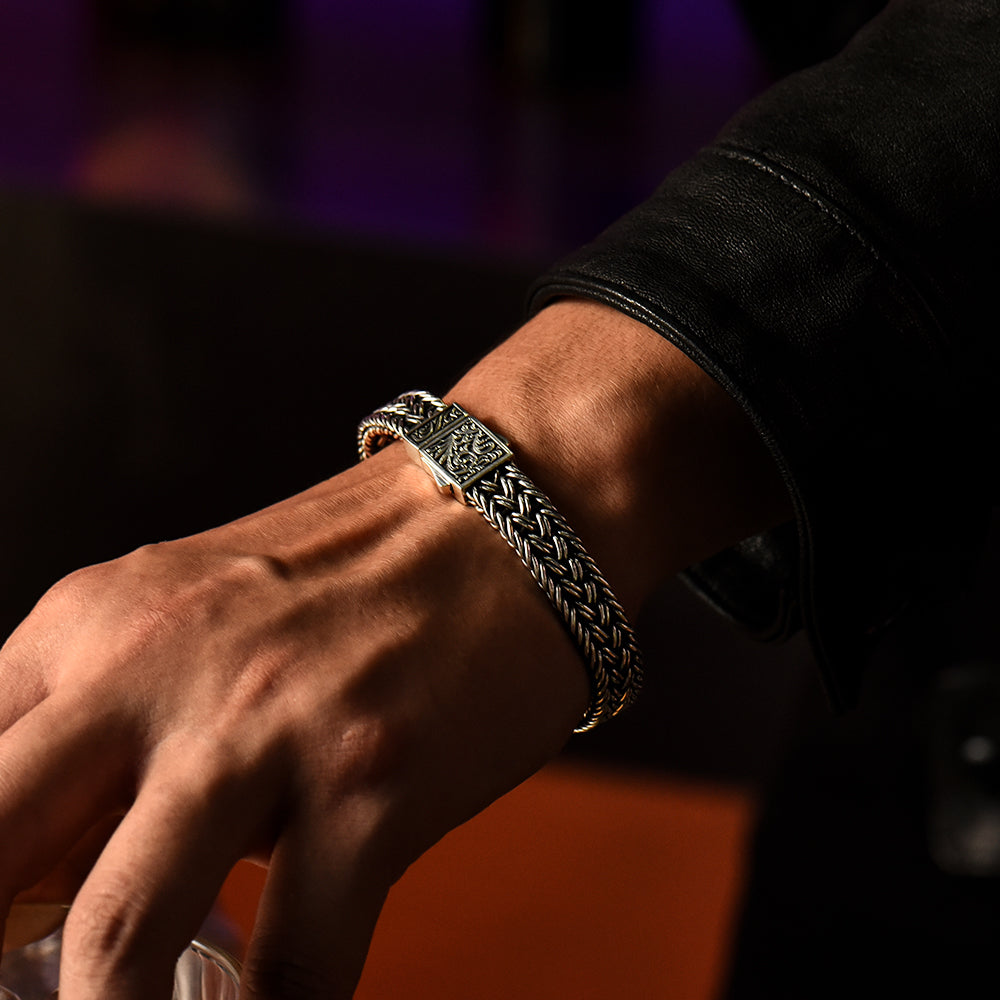 RARE PRINCE by CARAT SUTRA | Classic Chain Ring Clasp Bracelet for Men | 925 Sterling Silver Bracelet