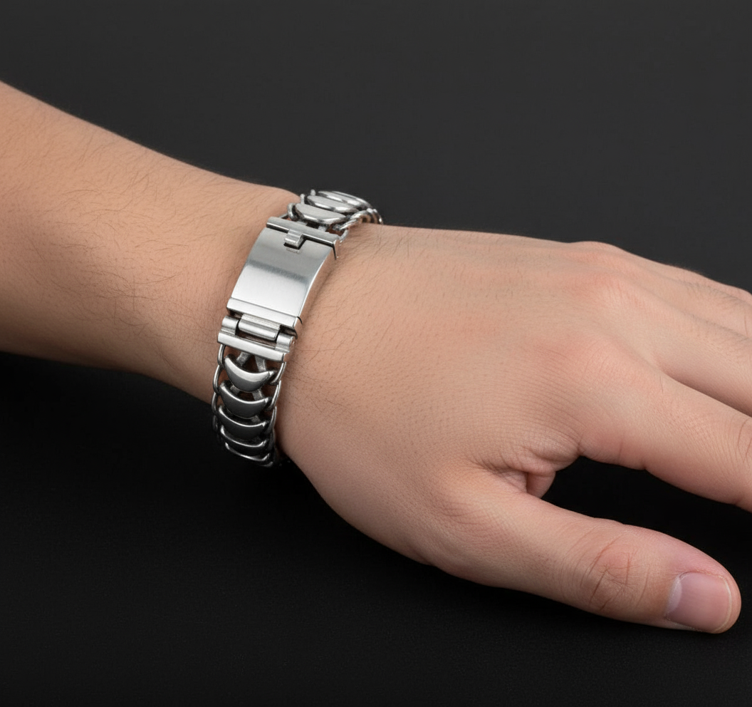 RARE PRINCE by CARAT SUTRA | Unique Link Designed High Polished Bracelet for Men | 925 Sterling Silver Bracelet | Men's Jewelry | With Certificate of Authenticity and 925 Hallmark - caratsutra