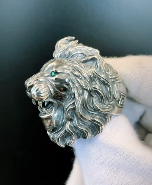 100g Unique Designed 3D Lion Face Ring with real Emerald green eyes | 925 Sterling Silver Oxidized Ring | With Certificate of Authenticity and 925 Hallmark