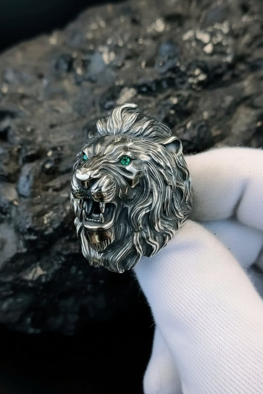 100g Unique Designed 3D Lion Face Ring with real Emerald green eyes | 925 Sterling Silver Oxidized Ring | With Certificate of Authenticity and 925 Hallmark