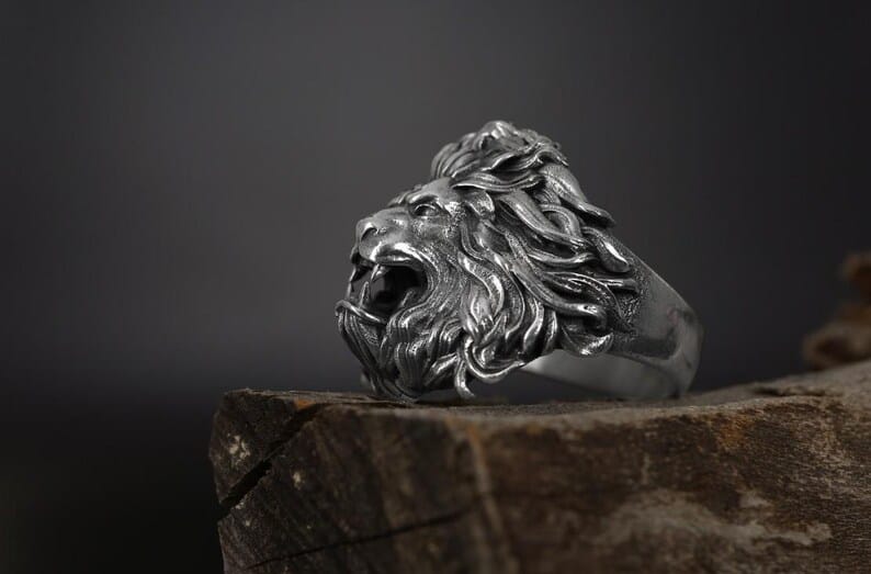 RARE PRINCE by CARAT SUTRA Unique Designed Ferocious Lion Ring
