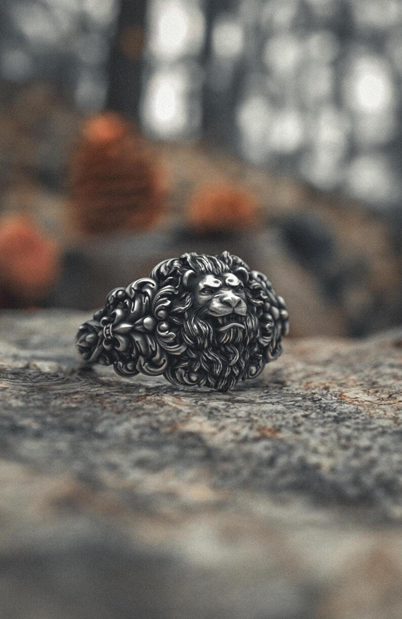 RARE PRINCE by CARAT SUTRA | Unique Designed Lion Head Ring with Royal Fleur De Lis | 925 Sterling Silver Oxidized Ring | Men's Jewelry | With Certificate of Authenticity and 925 Hallmark - caratsutra