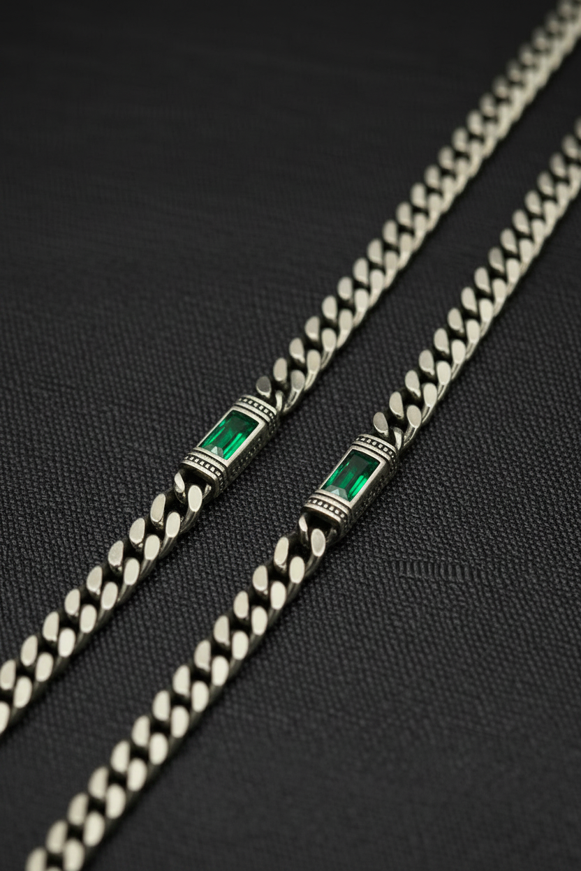 RARE PRINCE by CARAT SUTRA | Minimalist Solid 4mm Cuban Link Chain studded with Green Zircon Stone  | 925 Sterling Silver Chain | Men's Jewelry | With Certificate of Authenticity and 925 Hallmark