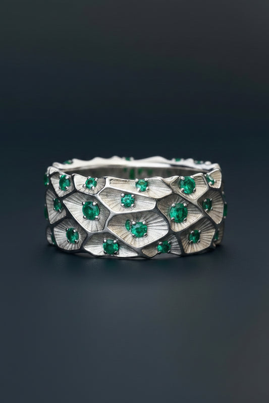 Zigzag Designed Original Zambian Mini Emerald Silver Band | 925 sterling Silver - caratsutra