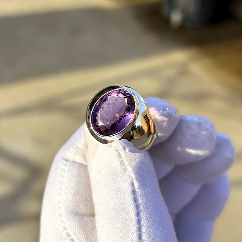 RARE PRINCE by CARAT SUTRA | Unique Classic Style Ring with Purple Amethyst, 925 Sterling Silver | With Certificate of Authenticity and 925 Hallmark