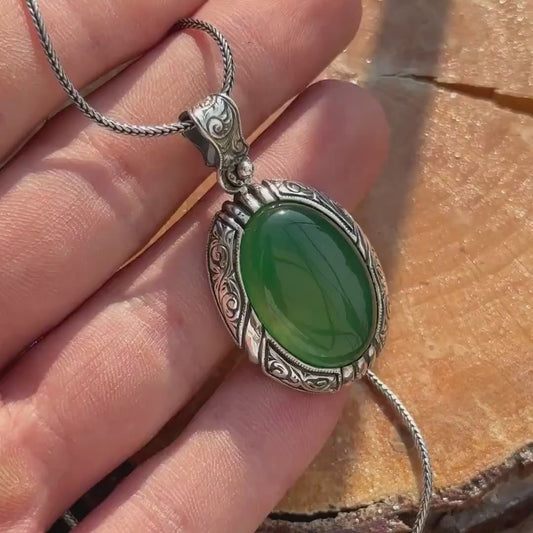 15ct Natural Green Onyx (Aqeeq), 925 Sterling Silver Pendant