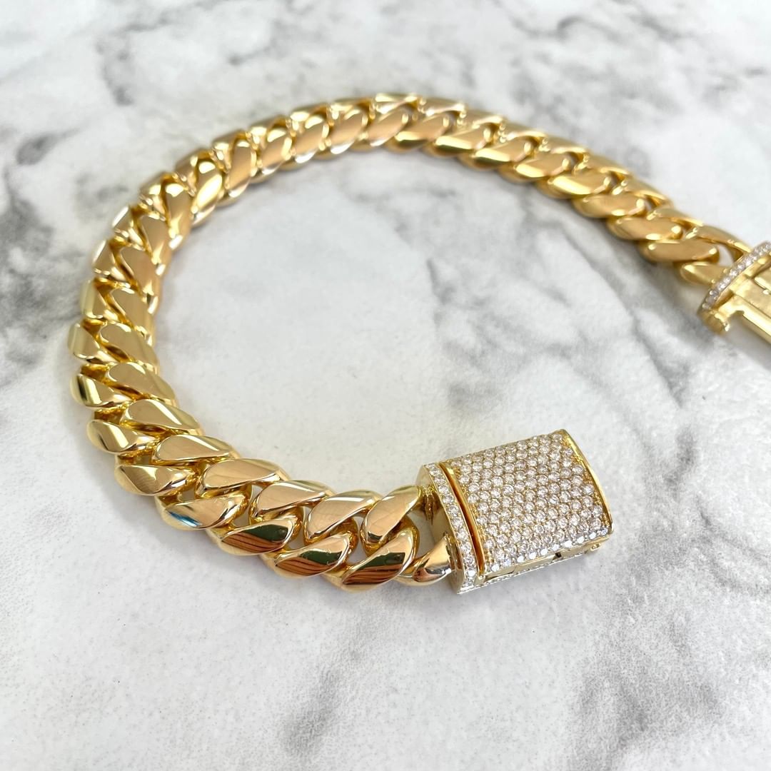 RARE PRINCE by CARAT SUTRA | Solid 16mm Miami Cuban Link Bracelet with Iced Lock | 22kt Gold Micron Plated on 925 Sterling Silver Bracelet with AAA+ Quality Swarovski Diamonds | Men's Jewelry | With Certificate of Authenticity and 925 Hallmark - caratsutra