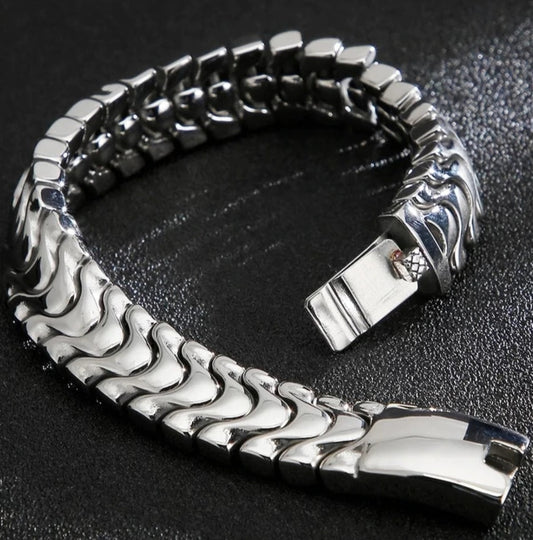 RARE PRINCE by CARAT SUTRA | Unique Watch Style High Polished Bracelet for Men | 925 Sterling Silver Bracelet | Men's Jewelry | With Certificate of Authenticity and 925 Hallmark - caratsutra