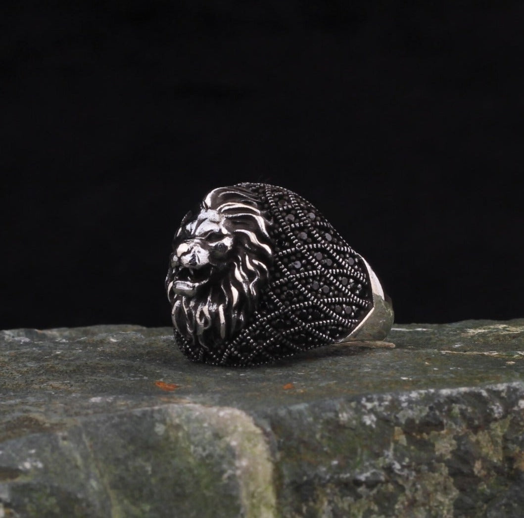 RARE PRINCE by CARAT SUTRA | Unique Turkish Style Oxidized Silver Lion Ring with Black Zircom | 925 Sterling Silver Oxidized Ring | Men's Jewelry | With Certificate of Authenticity and 925 Hallmark - caratsutra