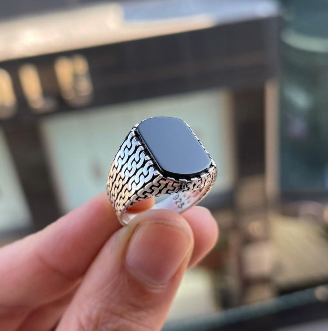 Unique ring design for shop man