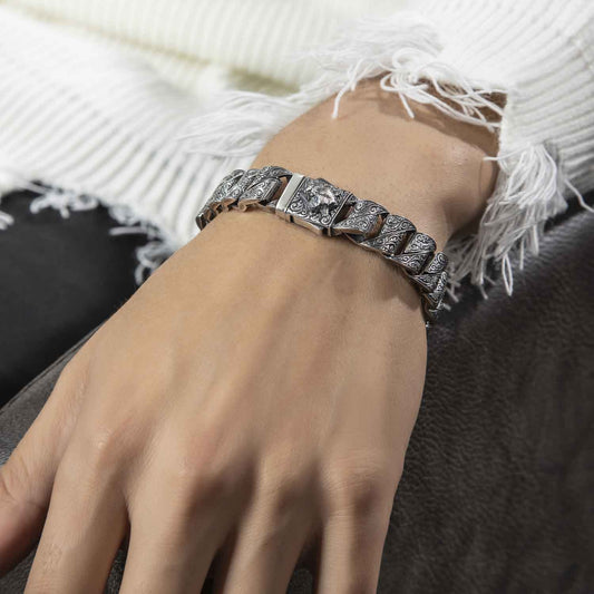 RARE PRINCE by CARAT SUTRA | Unique Vintage Oxidized Wolf Bracelet | 925 Sterling Silver Bracelet | Men's Jewelry | With Certificate of Authenticity and 925 Hallmark - caratsutra