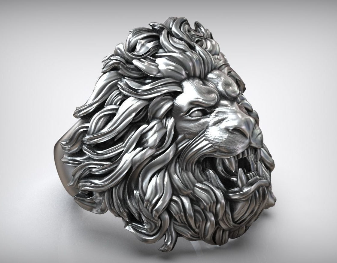 Zancan silver lion ring with vintage finish.
