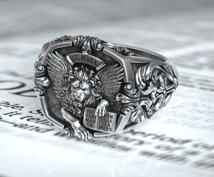 Gold Lion Signet Ring - 14kt 12-10 mm - Hand Engraved Heraldic Lion